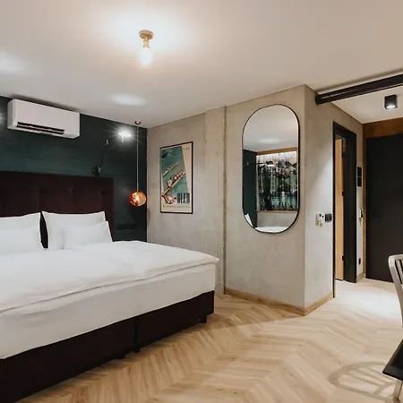 Hotell One66