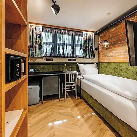 One66 Hotell 4*