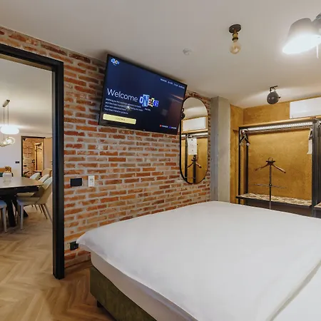 Hotell One66 4*